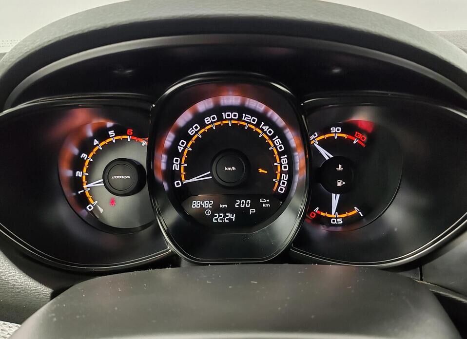 LADA (ВАЗ) Vesta, I 1.6 CVT (113 л.с.)