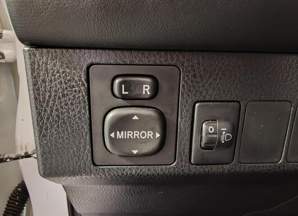 Toyota RAV4, IV (CA40) Рестайлинг 2.0 CVT (146 л.с.)