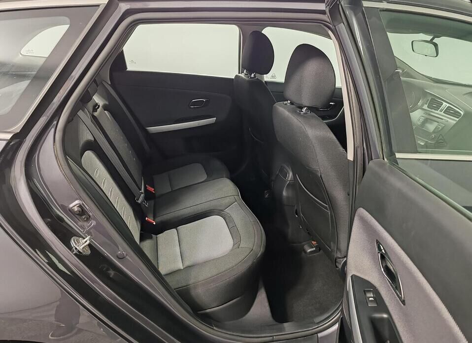 Kia Ceed, II 1.6 AT (129 л.с.)