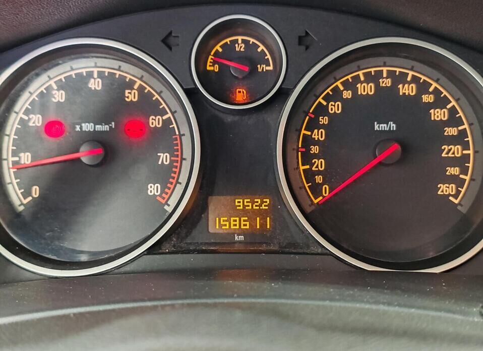 Opel Astra, H Рестайлинг 1.6 MT (115 л.с.)