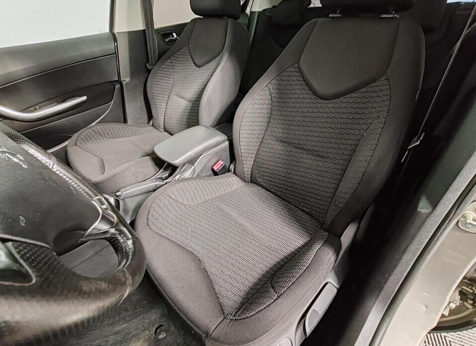Peugeot 308 1.6 AT (120 л.с.)