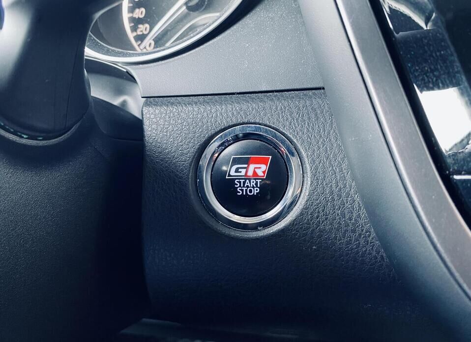 Toyota Camry, VIII (XV70) Рестайлинг 3.5 AT (249 л.с.)