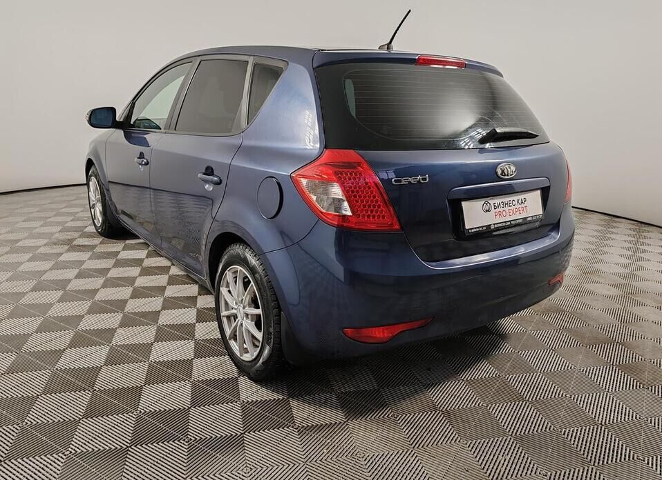 Kia Ceed, I Рестайлинг 1.6 AT (122 л.с.)