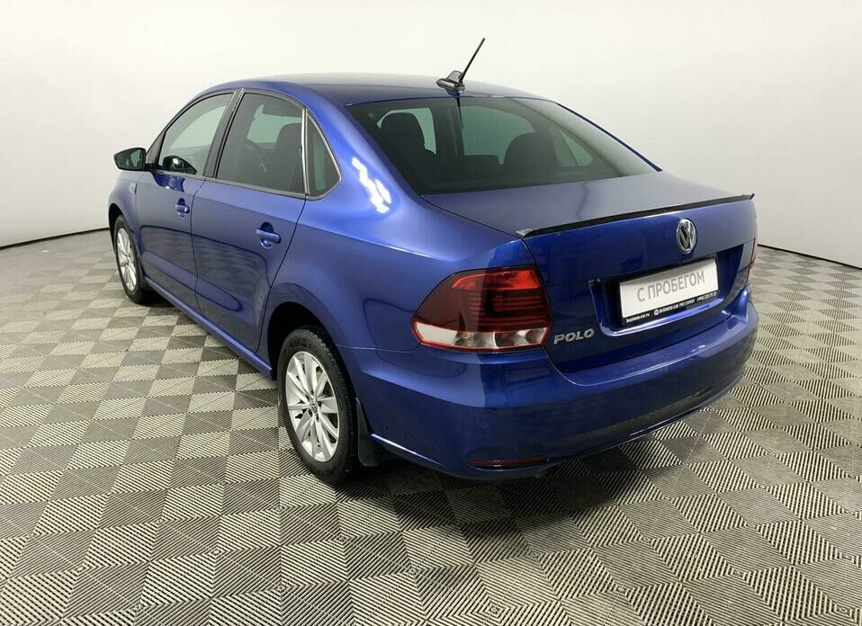 Volkswagen Polo 1.6 AT (110 л.с.)