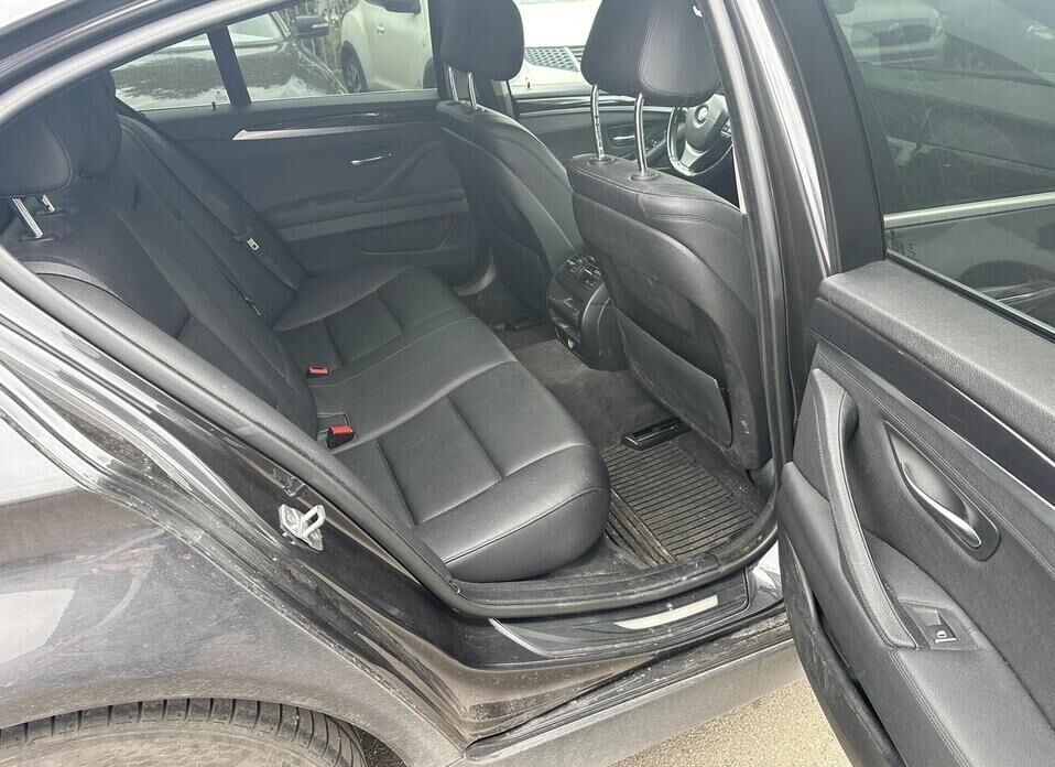 BMW 5 серии, VI (F10/F11/F07) Рестайлинг 520i 2.0 AT (184 л.с.)