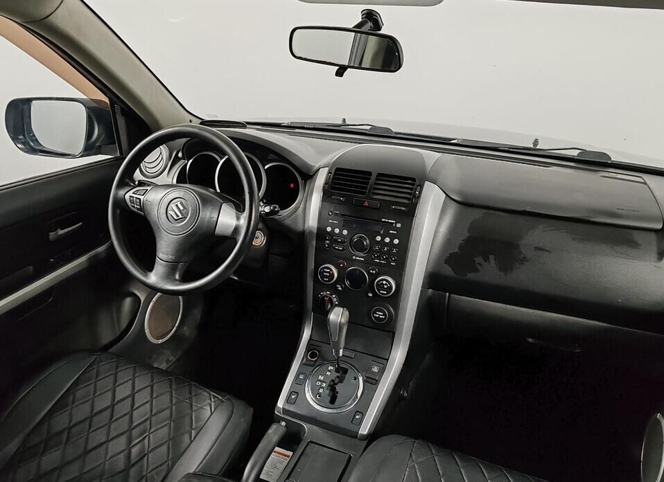 Suzuki Grand Vitara, III Рестайлинг 2.4 AT (169 л.с.)
