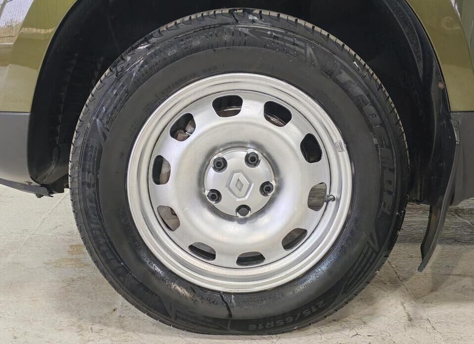 Renault Duster, I Рестайлинг 2.0 AT (143 л.с.) 4WD