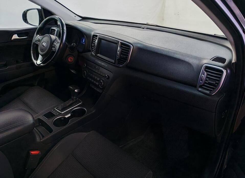 Kia Sportage, IV 2.0 AT (150 л.с.)