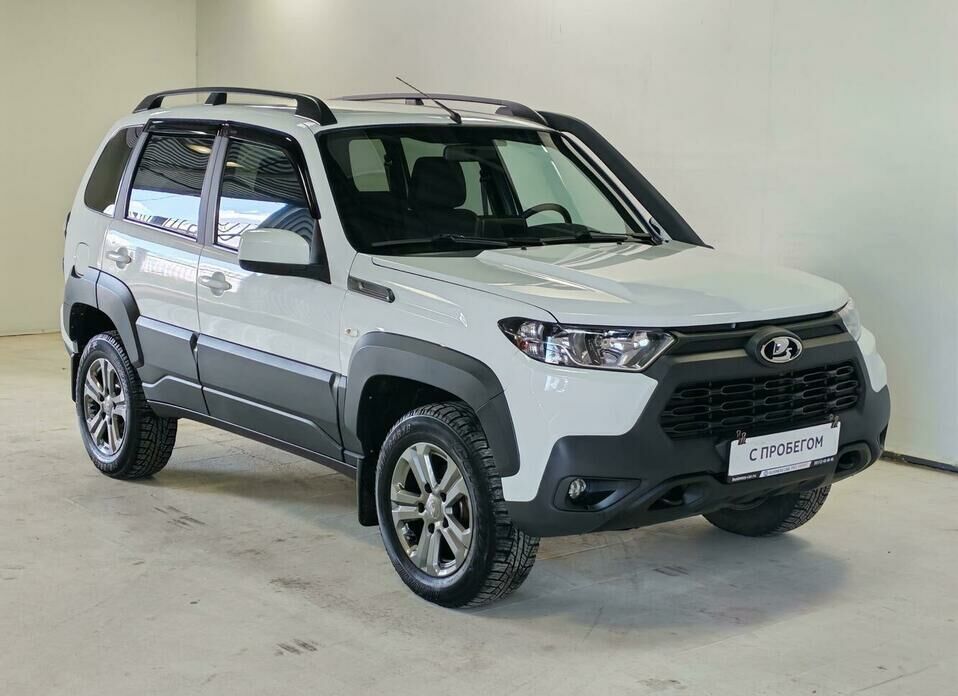LADA (ВАЗ) Niva 1.7 MT (80 л.с.) 4WD
