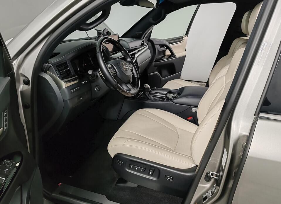 Lexus LX, III Рестайлинг 2 570 5.7 AT (367 л.с.) 4WD