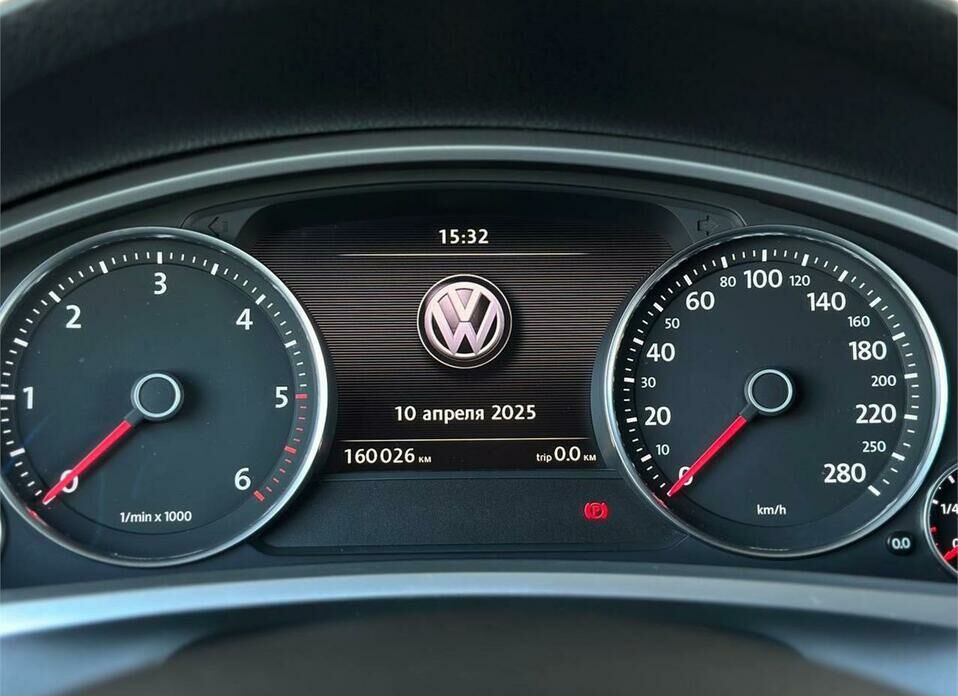 Volkswagen Touareg 3.0d AT (245 л.с.) 4WD