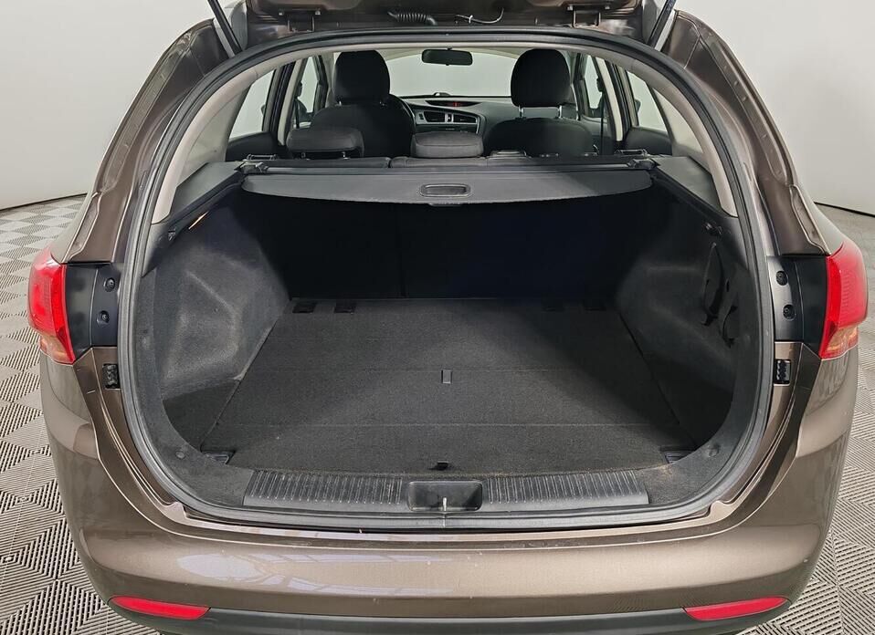 Kia Ceed, II 1.6 AT (129 л.с.)