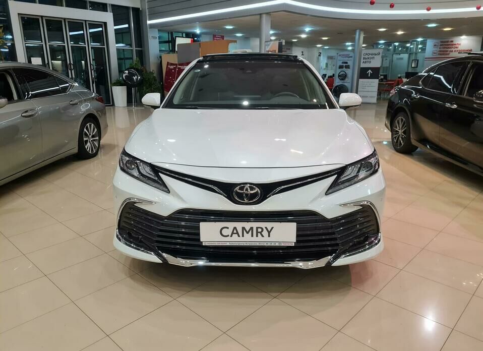 Toyota Camry 2.5 AT (209 л.с.)