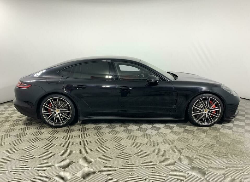 Porsche Panamera Turbo 4.0 AMT (550 л.с.) 4WD