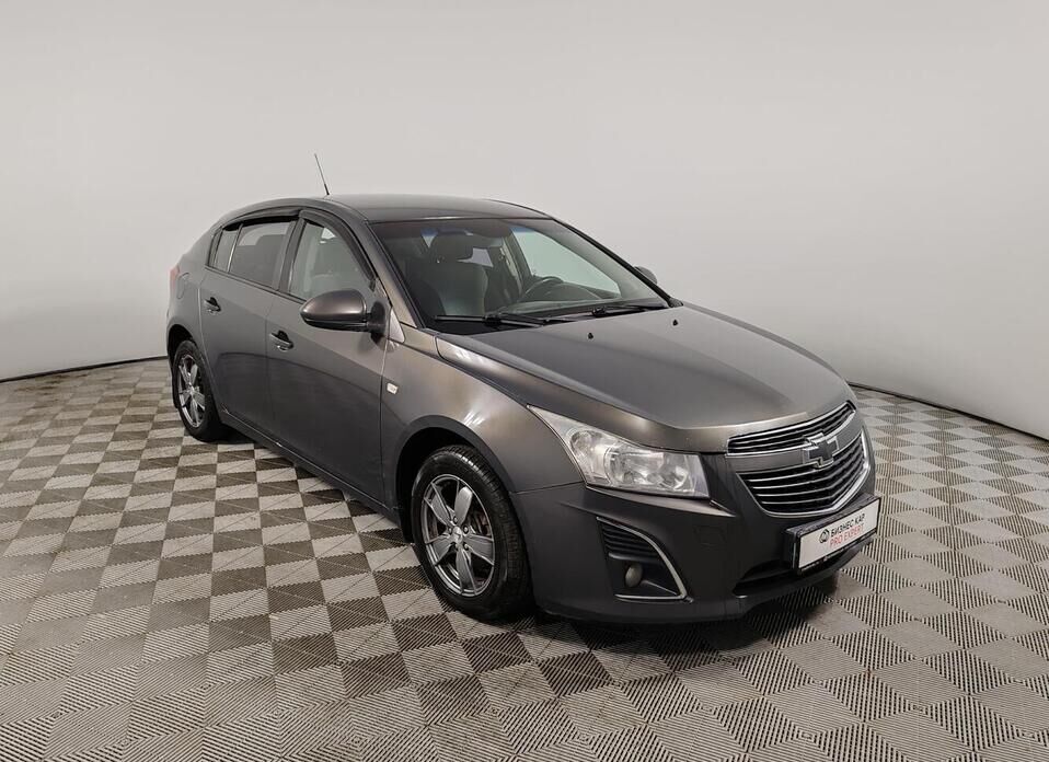 Chevrolet Cruze, I Рестайлинг 1.6 MT (109 л.с.)
