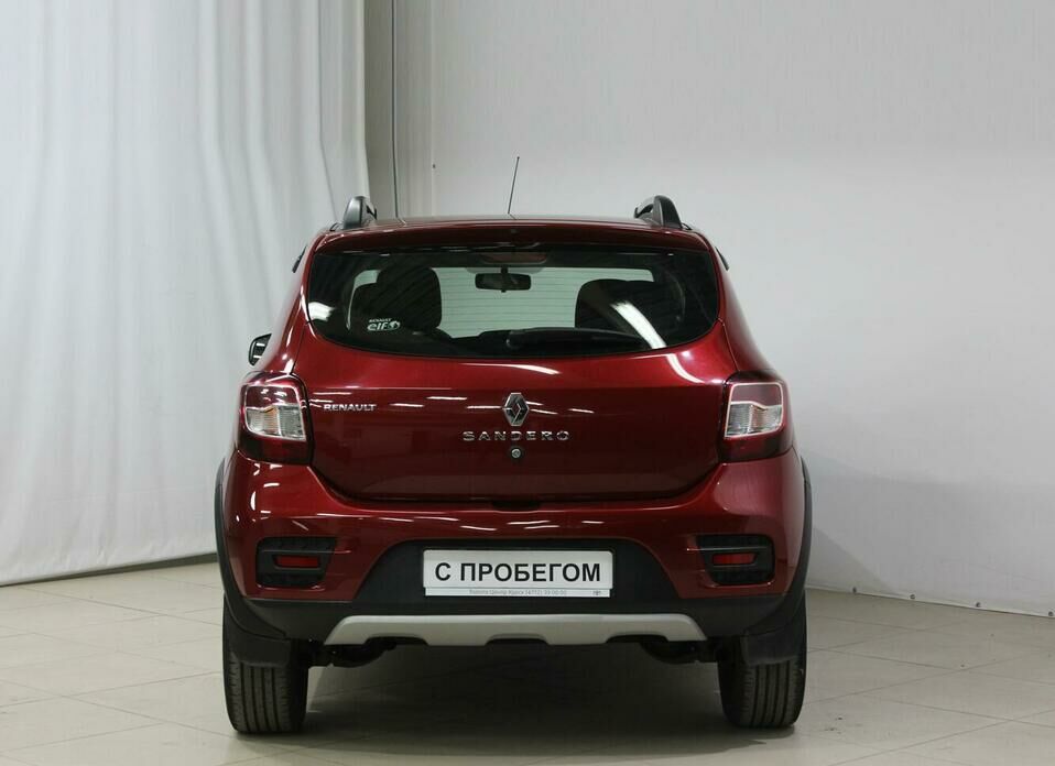 Renault Sandero Stepway 1.6 MT (82 л.с.)