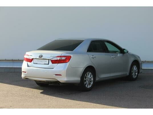 Toyota Camry, 2013 г., 300 231 км