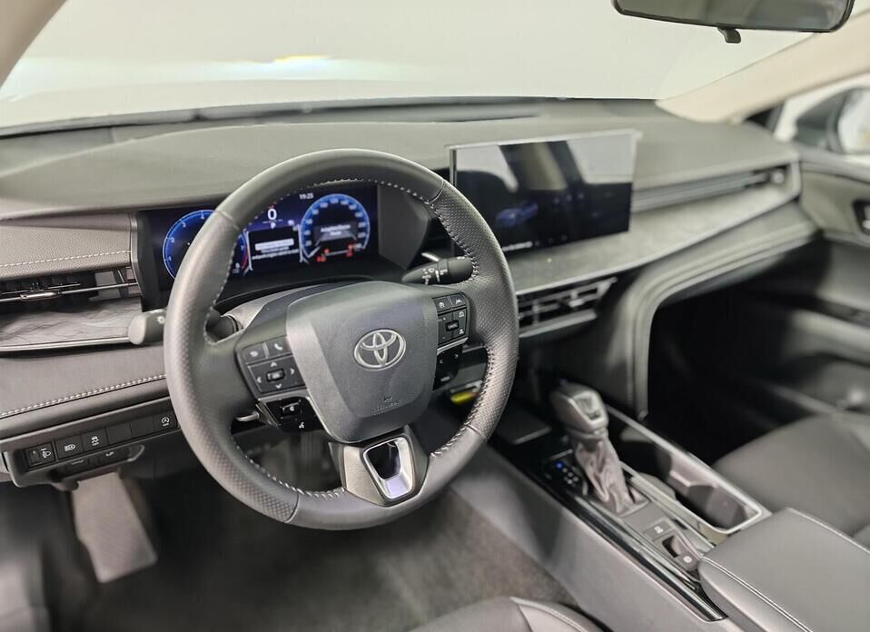 Toyota Camry, IX (XV80) China Market 2.0 CVT (173 л.с.)