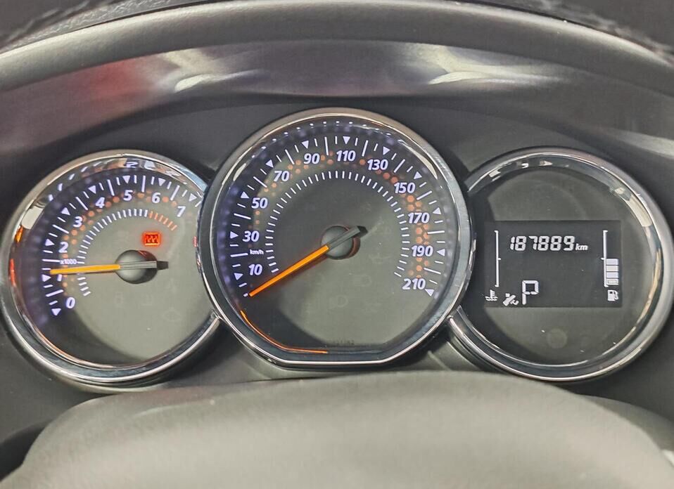 Renault Logan, II Рестайлинг Stepway 1.6 CVT (113 л.с.)