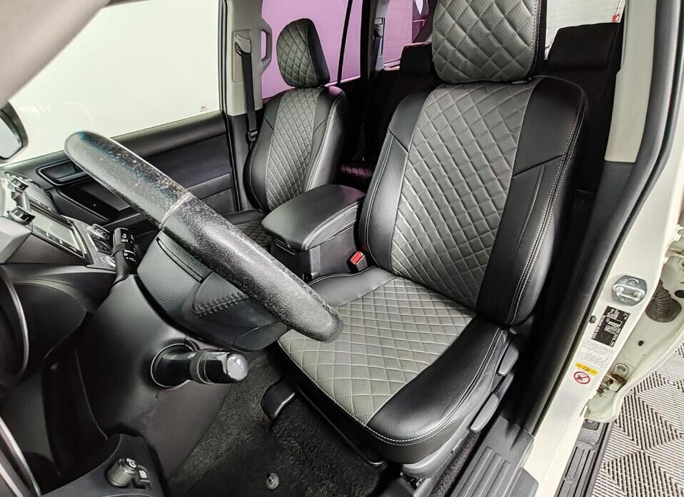 Toyota Land Cruiser Prado 2.8d AT (200 л.с.) 4WD