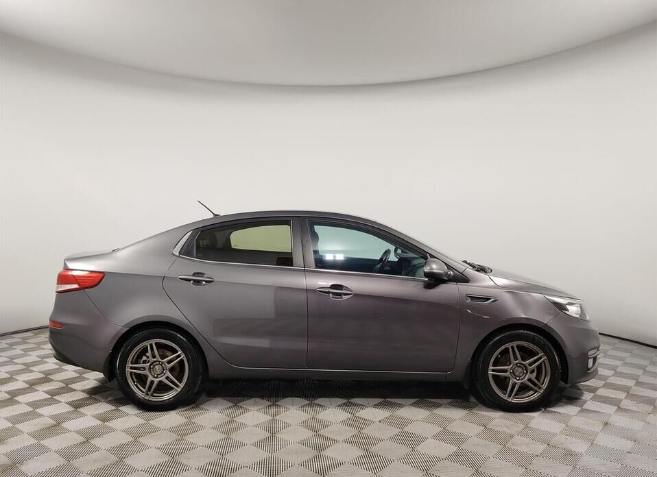 Kia Rio, III Рестайлинг 1.6 AT (123 л.с.)