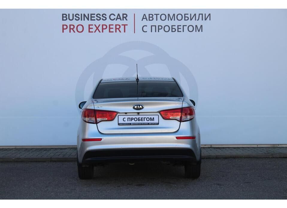 Kia Rio, III Рестайлинг 1.6 MT (123 л.с.)