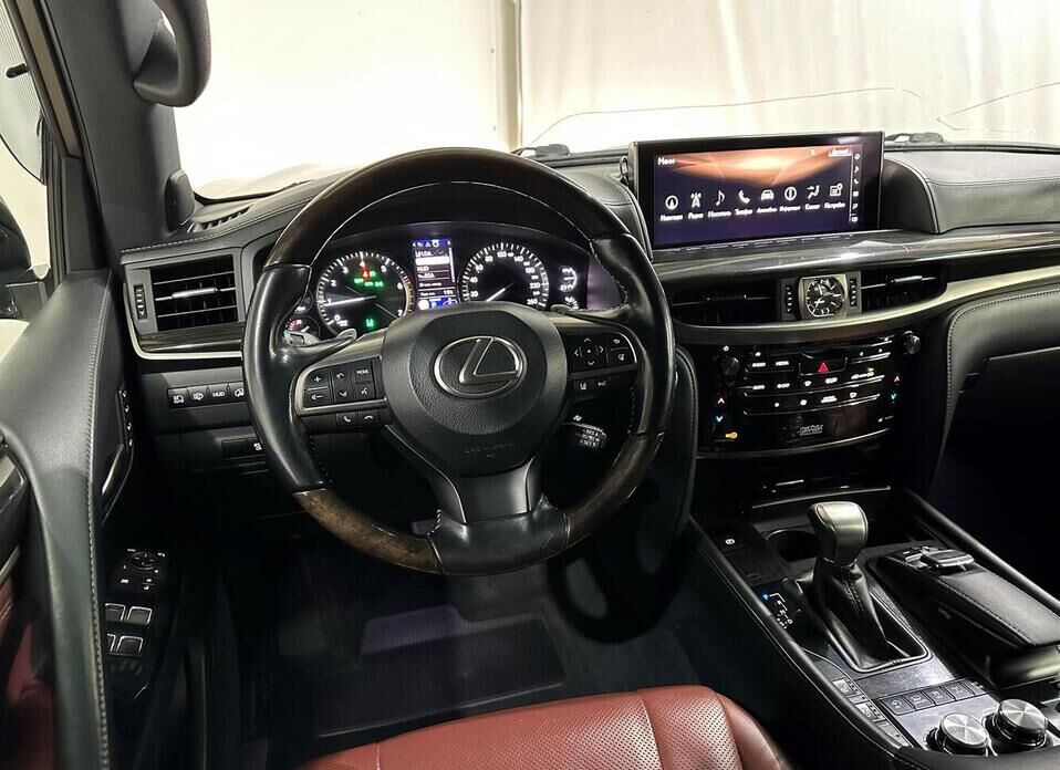 Lexus LX, III Рестайлинг 2 570 5.7 AT (367 л.с.) 4WD