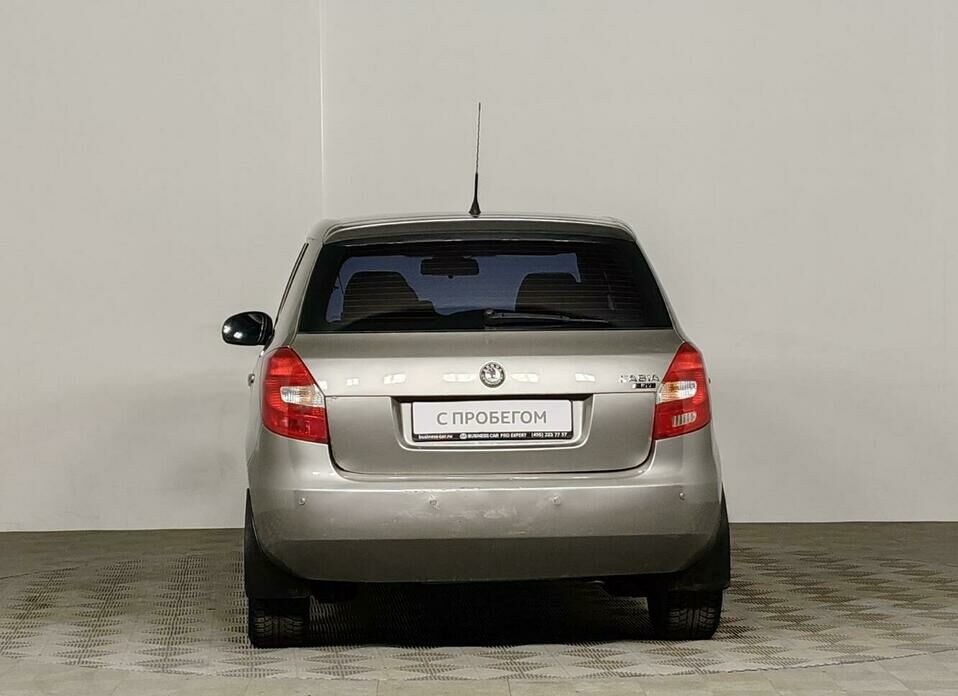 Skoda Fabia 1.4 MT (86 л.с.)