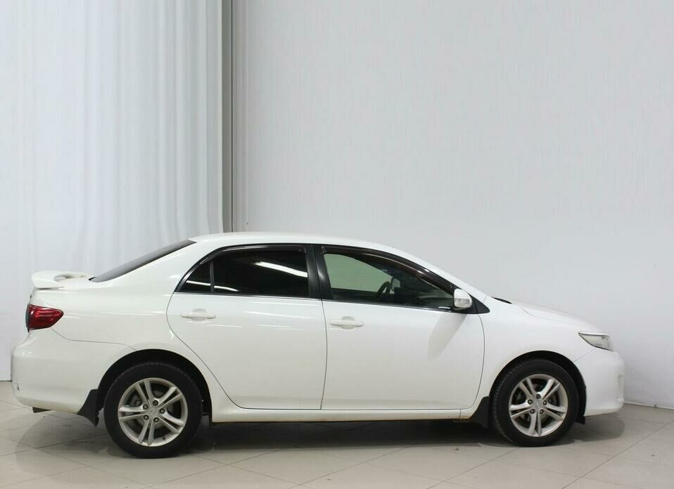 Toyota Corolla 1.6 MT (124 л.с.)