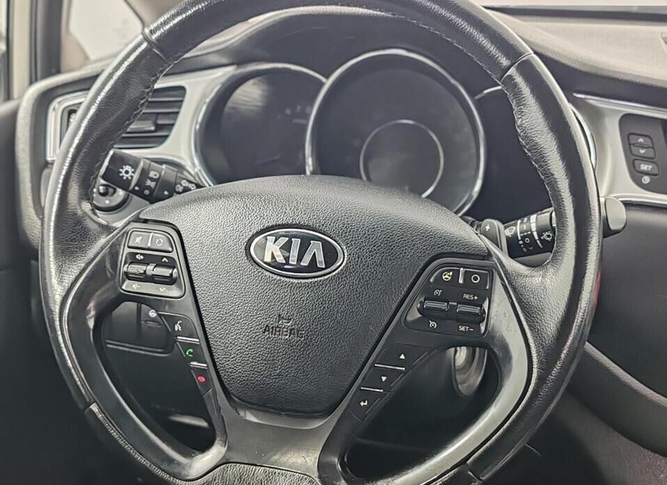 Kia Ceed, II Рестайлинг 1.6 MT (130 л.с.)