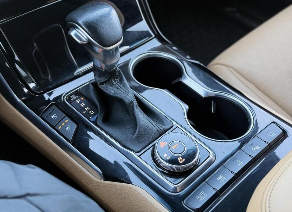 Kia Mohave, I Рестайлинг 2 3.0d AT (249 л.с.) 4WD