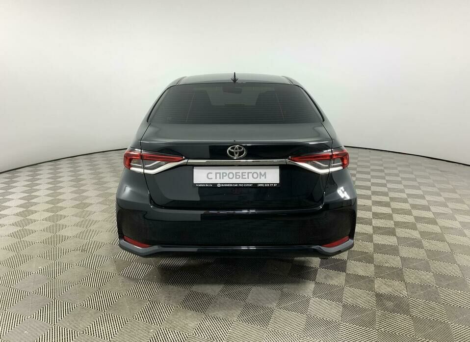 Toyota Corolla 1.6 CVT (122 л.с.)