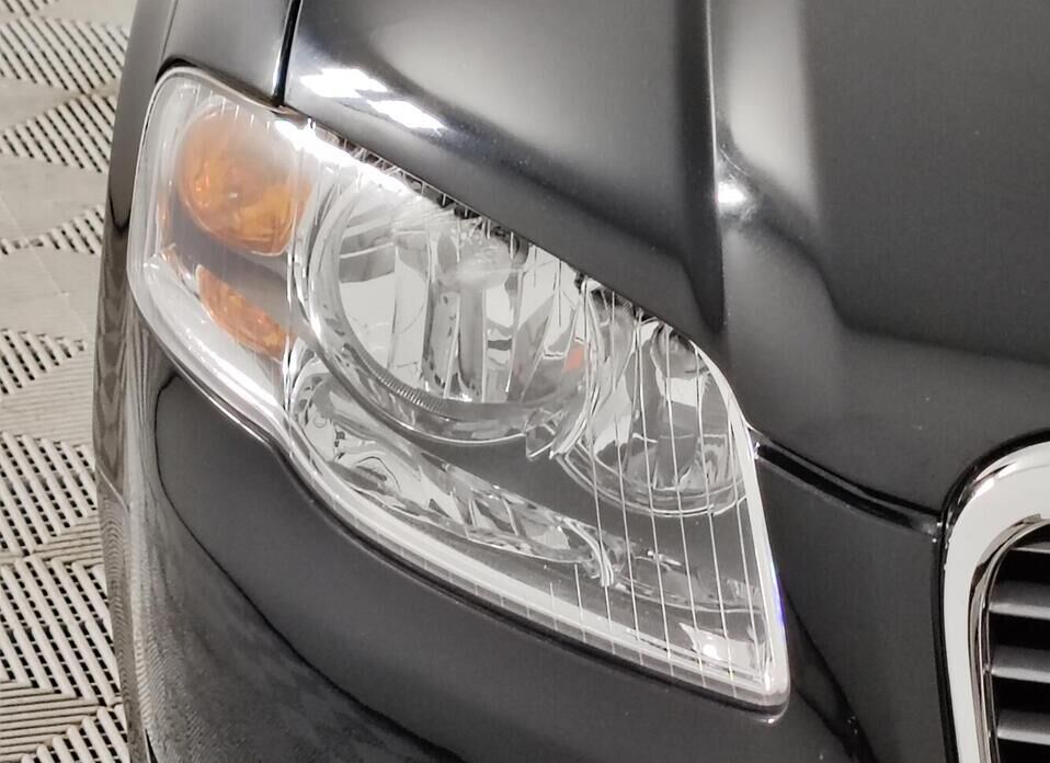 Audi A4, III (B7) 1.8 CVT (163 л.с.)