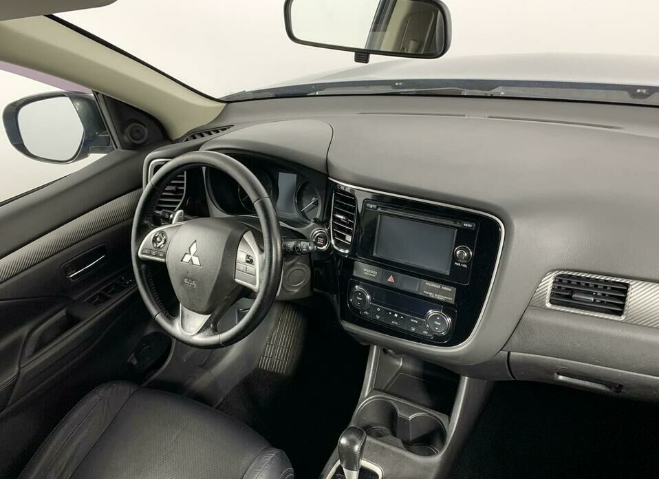 Mitsubishi Outlander 2.0 CVT (147 л.с.) 4WD