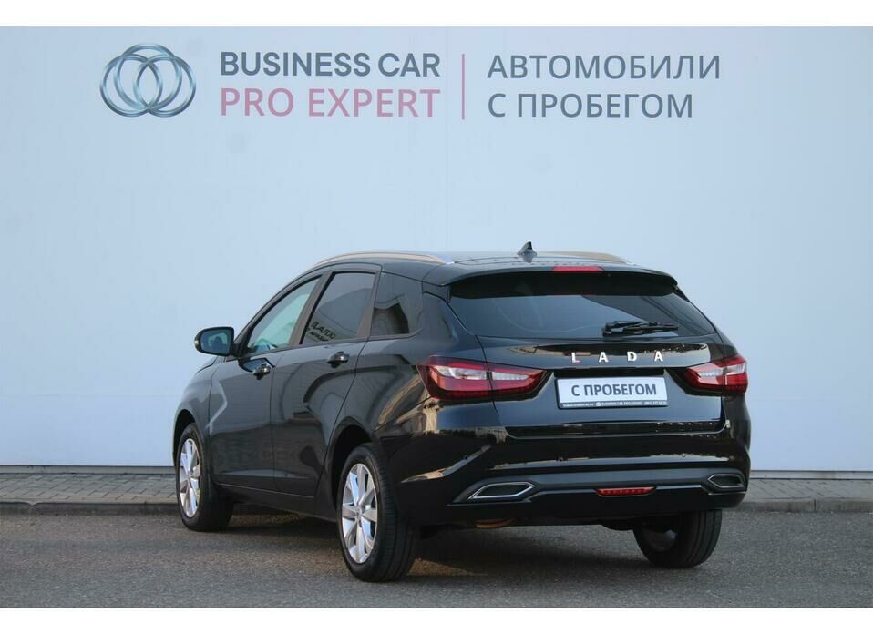 LADA (ВАЗ) Vesta SW Cross 1.8 CVT (122 л.с.)