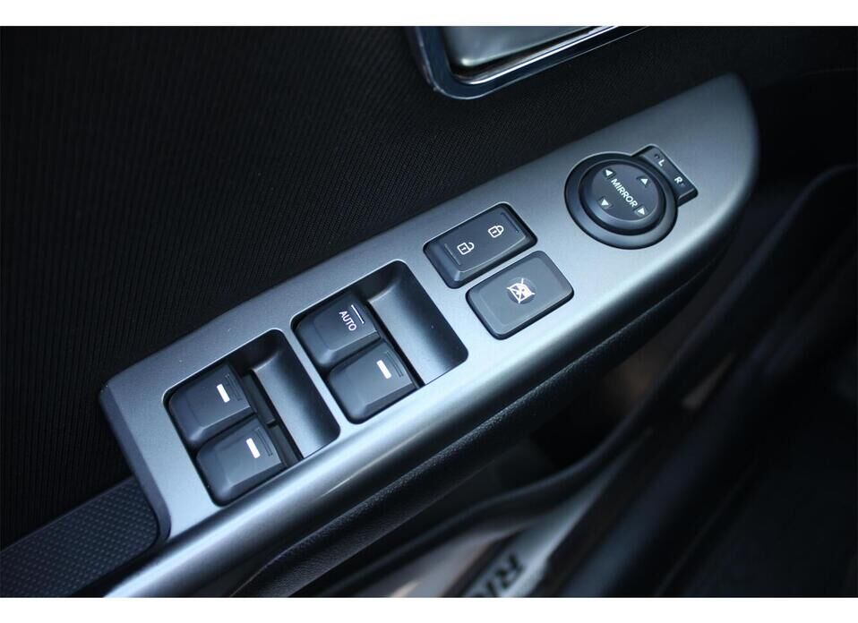 Kia Rio, III Рестайлинг 1.6 MT (123 л.с.)