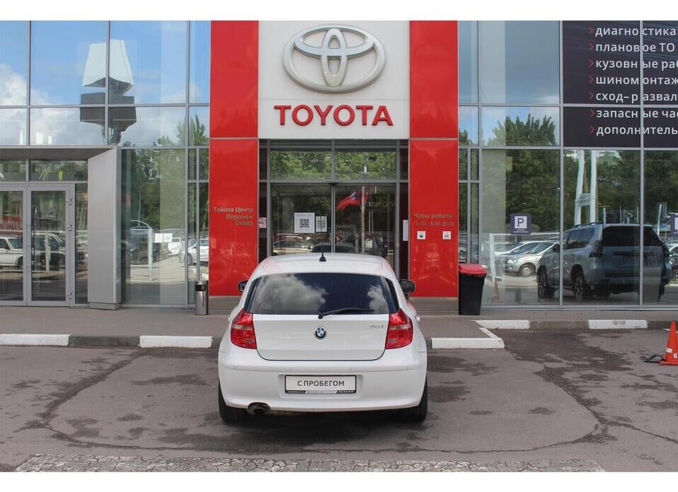 BMW 1 серии, I (E81/E82/E87/E88) Рестайлинг 118i 2.0 AT (136 л.с.)