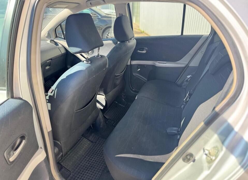 Toyota Yaris Multimode 1.3 AMT (87 л.с.)