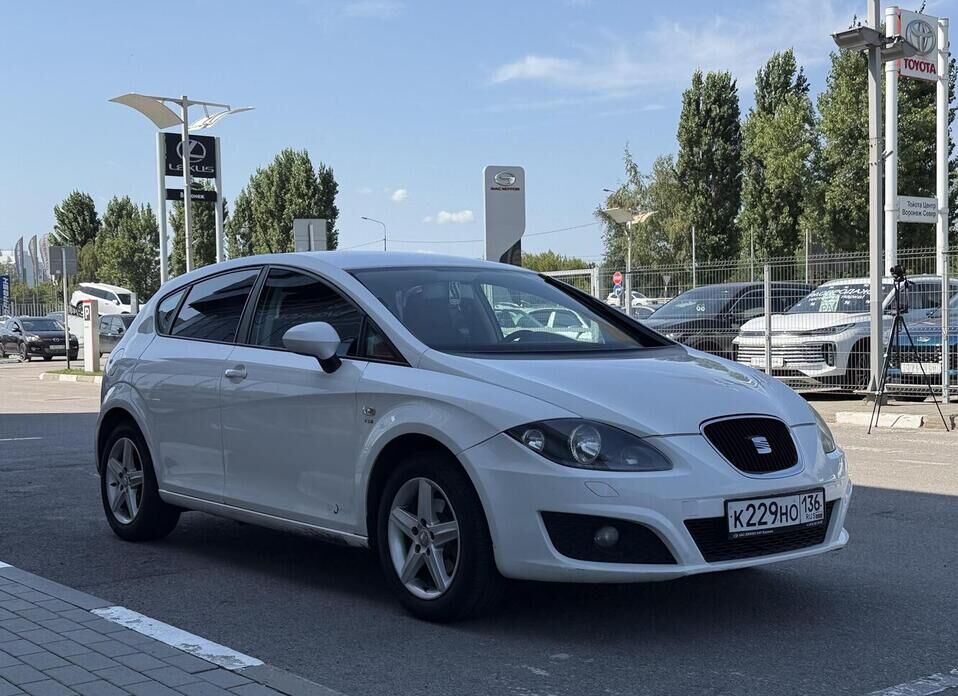 SEAT Leon, II Рестайлинг 1.2 MT (105 л.с.)