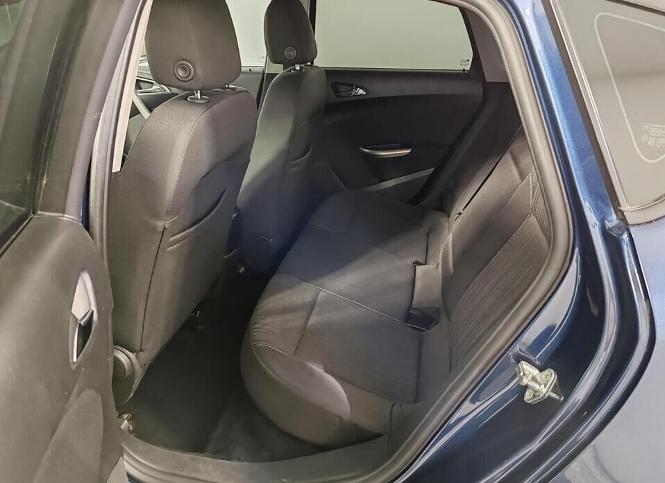 Opel Astra 1.6 MT (115 л.с.)
