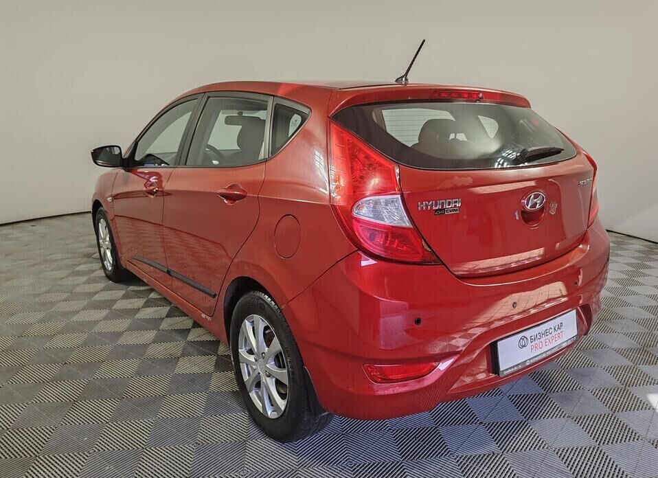 Hyundai Solaris 1.6 AT (123 л.с.)