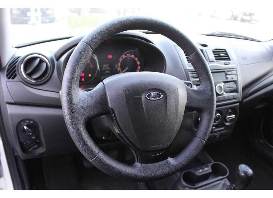 LADA (ВАЗ) Granta 1.6 MT (106 л.с.)