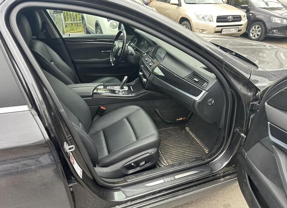 BMW 5 серии, VI (F10/F11/F07) Рестайлинг 520i 2.0 AT (184 л.с.)