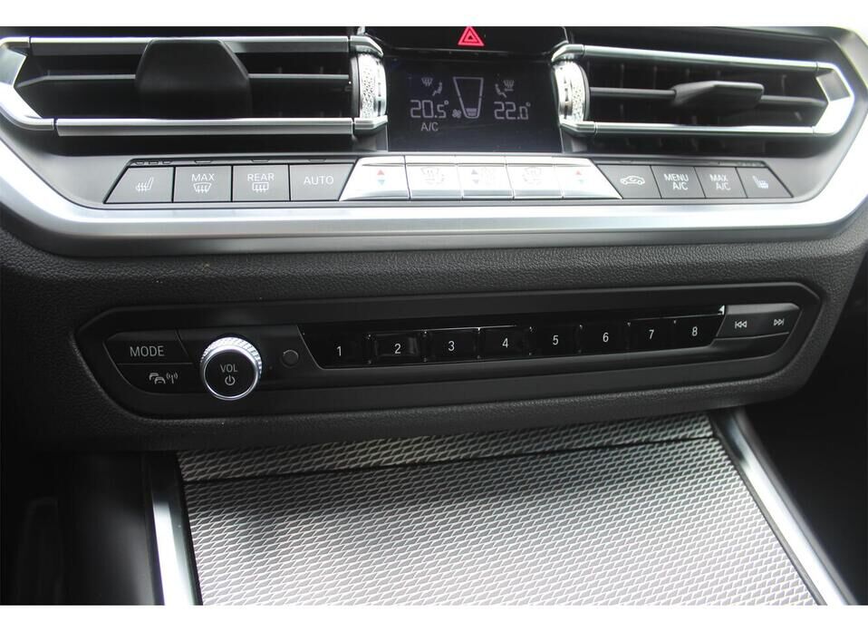 BMW 3 серии, VII (G2x) 320i xDrive 2.0 AT (184 л.с.) 4WD