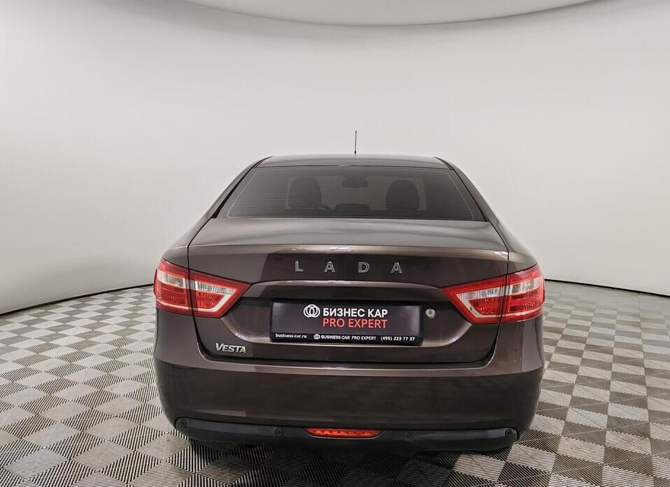 LADA (ВАЗ) Vesta, I 1.6 MT (106 л.с.)