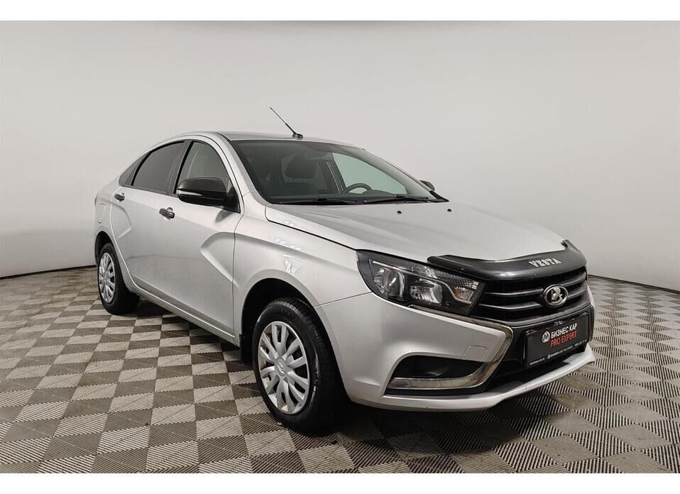 LADA (ВАЗ) Vesta, I 1.6 MT (106 л.с.)