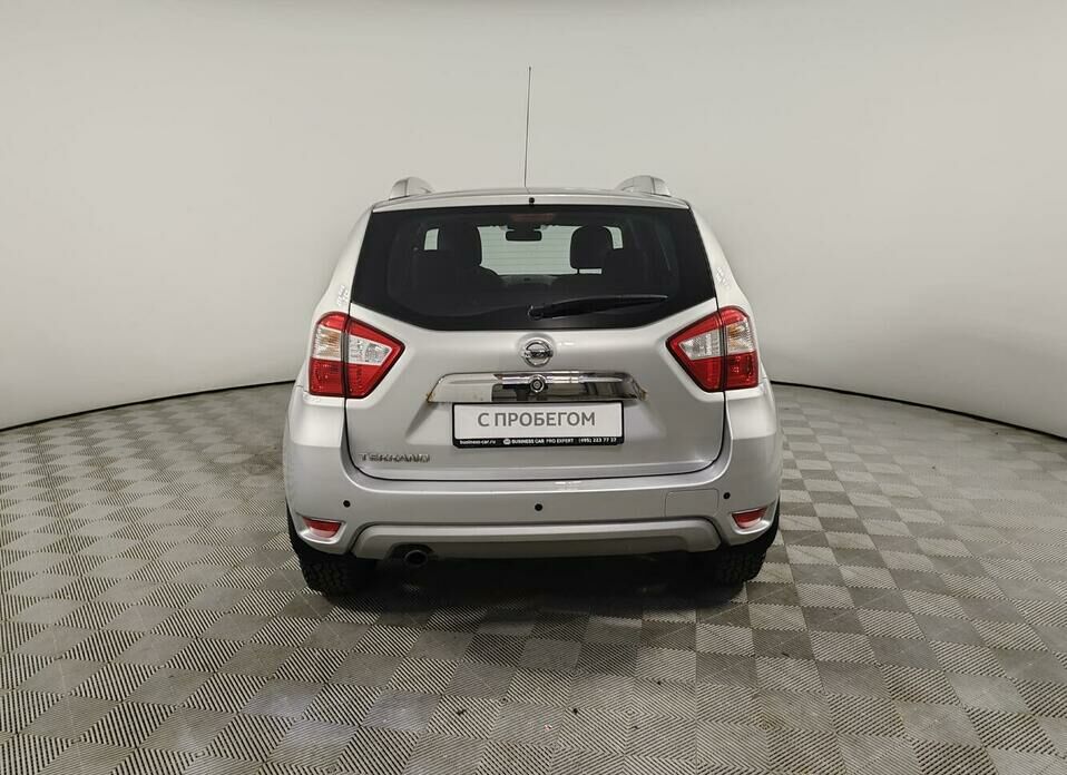 Nissan Terrano 2.0 AT (143 л.с.) 4WD