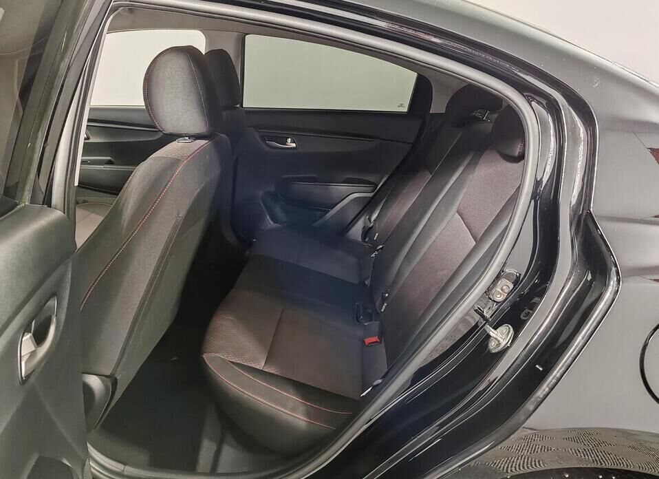 Kia Rio, IV Рестайлинг 1.6 AT (123 л.с.)