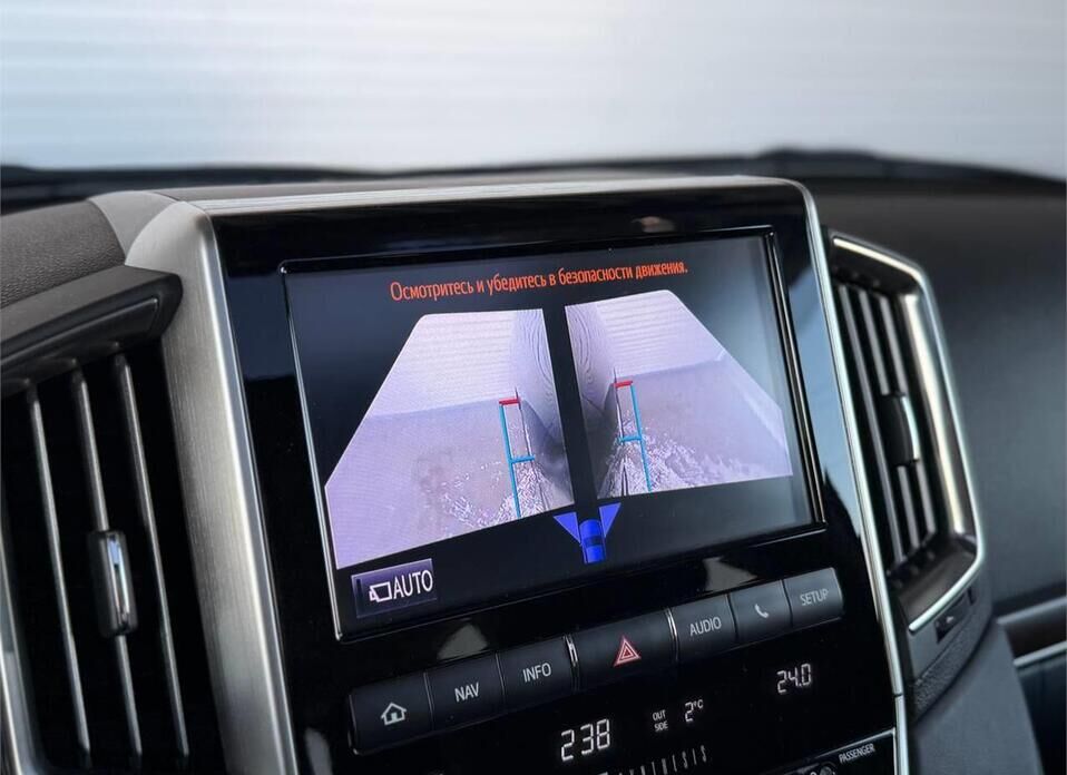 Toyota Land Cruiser, 200 Series Рестайлинг 2 4.5d AT (249 л.с.) 4WD