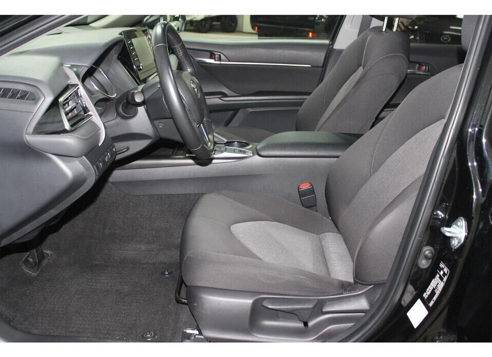 Toyota Camry, VIII (XV70) Рестайлинг 2.0 CVT (150 л.с.)
